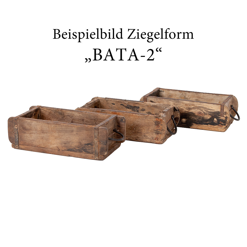 Ziegelform BATA-2 mit Henkeln und Metallbeschlägen