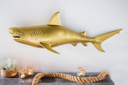 Wanddeko Haifisch 105cm SHARK gold Aluminium Maritim links